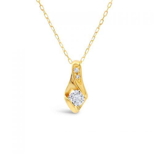Pendant in Yellow Gold K18 using Certified Heart and Cupid Cut 0.20 ct Diamond