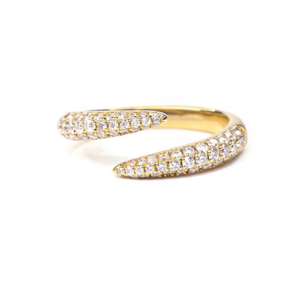 Diamond Ring in Yellow Gold K18 simple Fashion Design