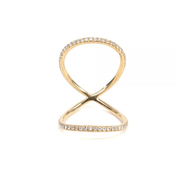 Diamond Ring in Yellow Gold K18 Simple yet Fashionable